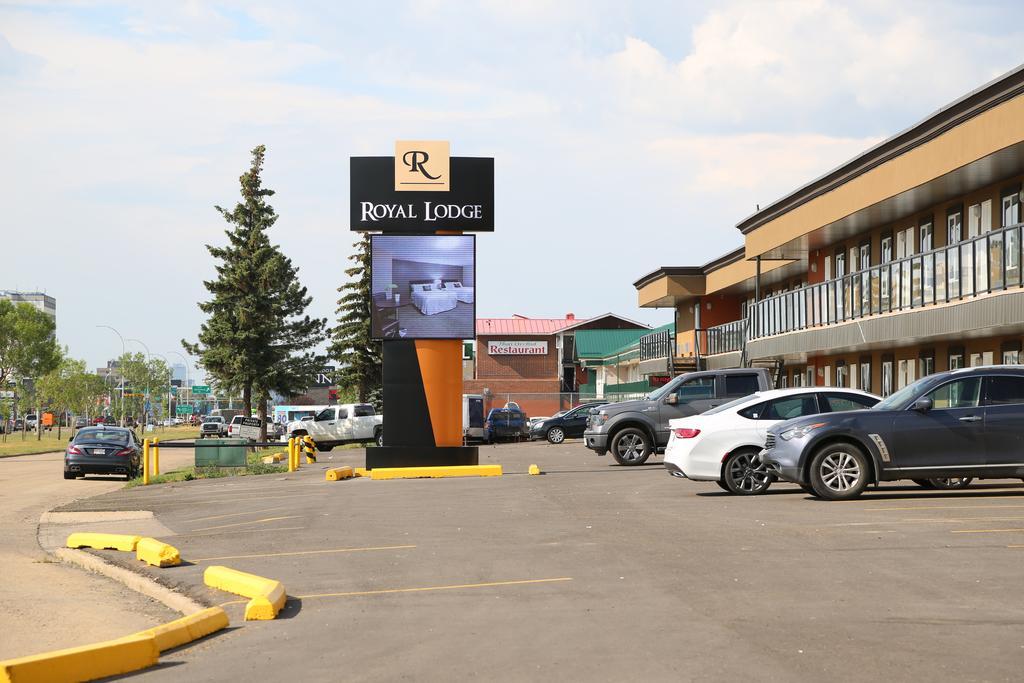 Royal Lodge Edmonton Exterior photo